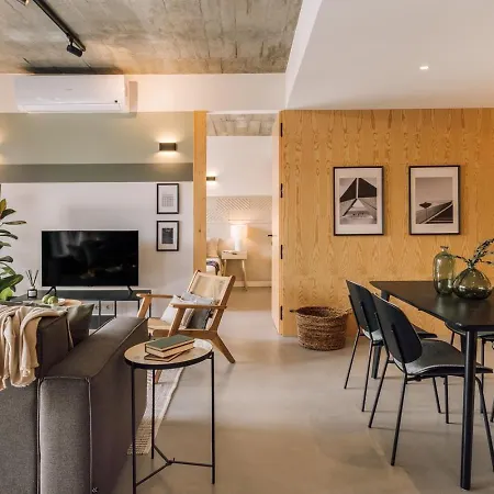 Vouga - 2 Bedrooms In Santo Antonio Апартаменты Лиссабон